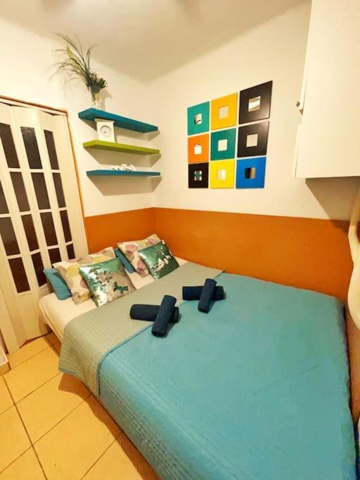 Апартаменти Budget Flat In The Center *
